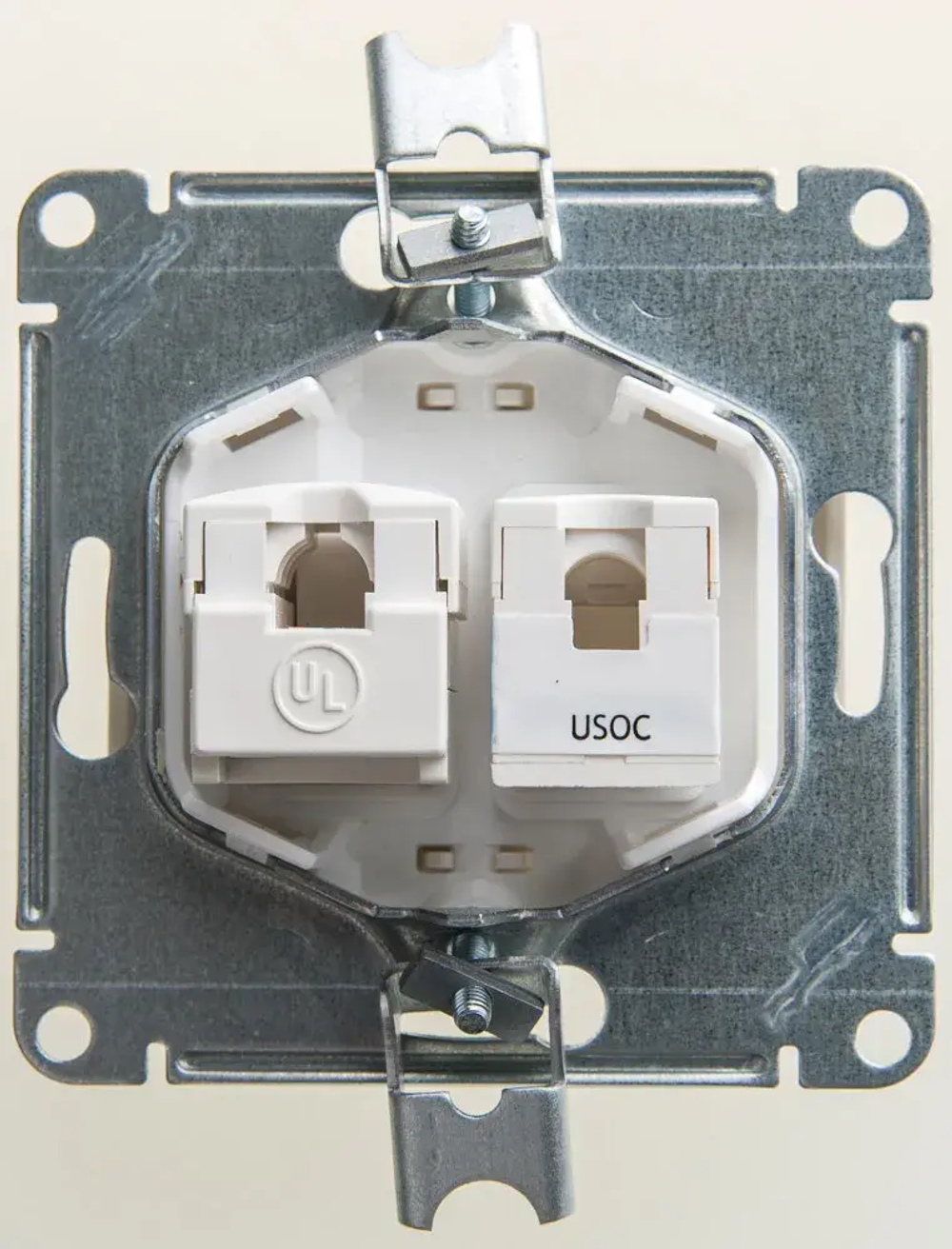 GLOSSA РОЗЕТКА двойная RJ11+RJ45 кат.5e, механизм, ПЕРЛАМУТР