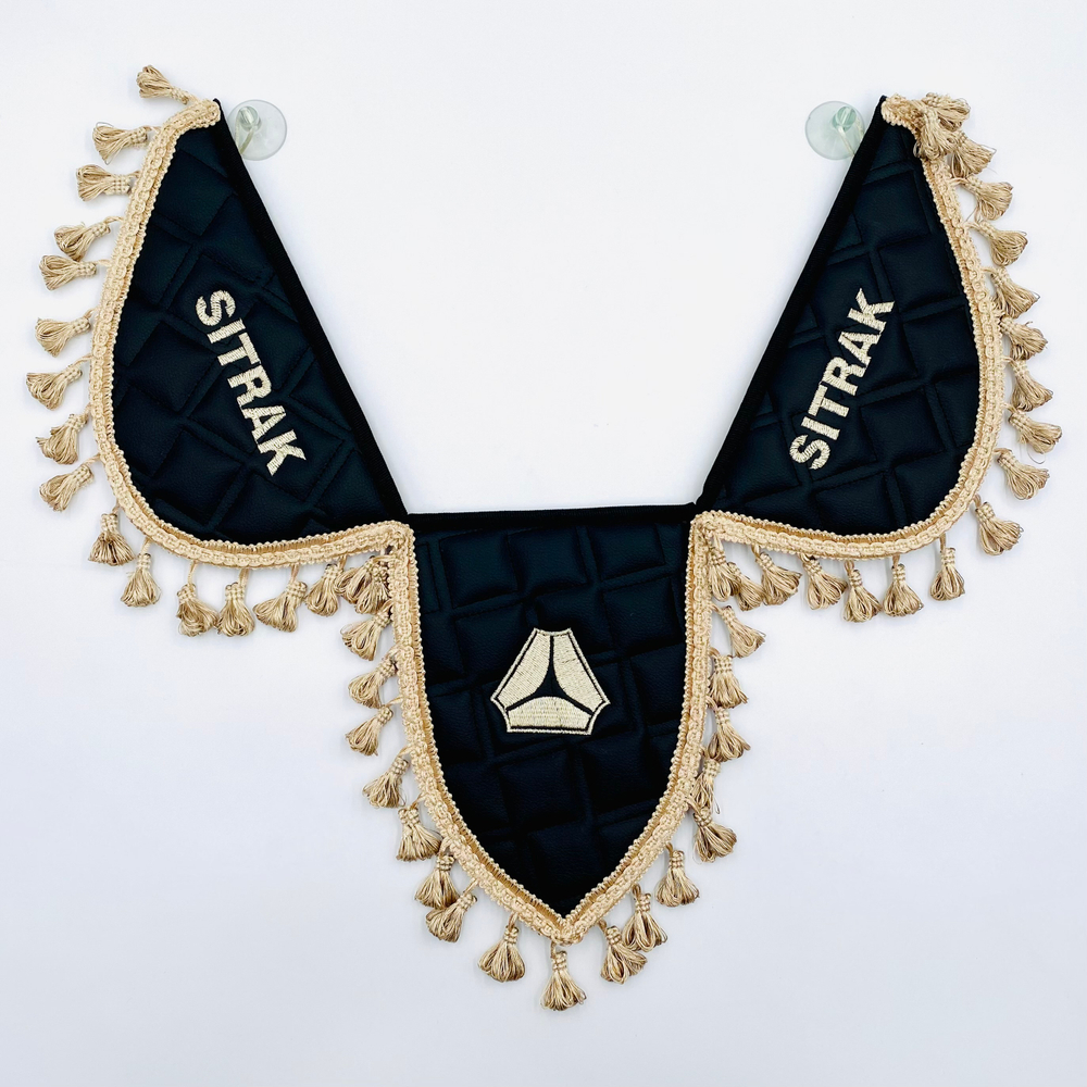 Вымпел тройной Sitrak (экокожа, черный с бежевой вышивкой)