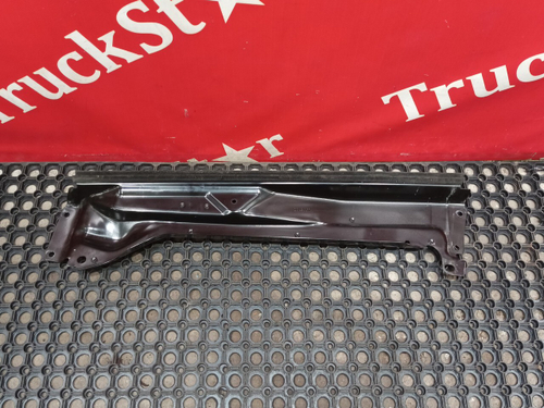 Усилитель двери левой 2019г.