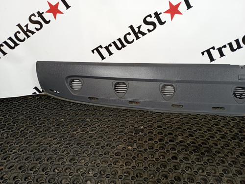 Панель обдува лобового стекла