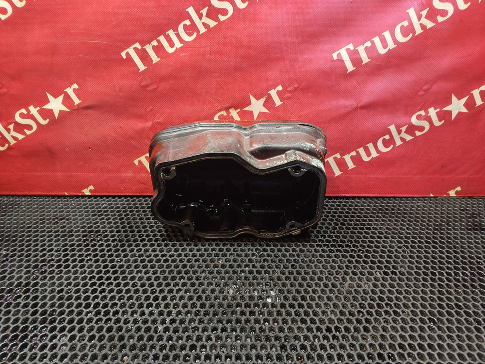 Крышка клапанная