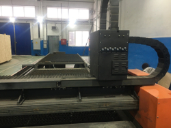 Установка лазерного раскроя листового металла Laser Cut FO3015-1.5 STD (Б/У)