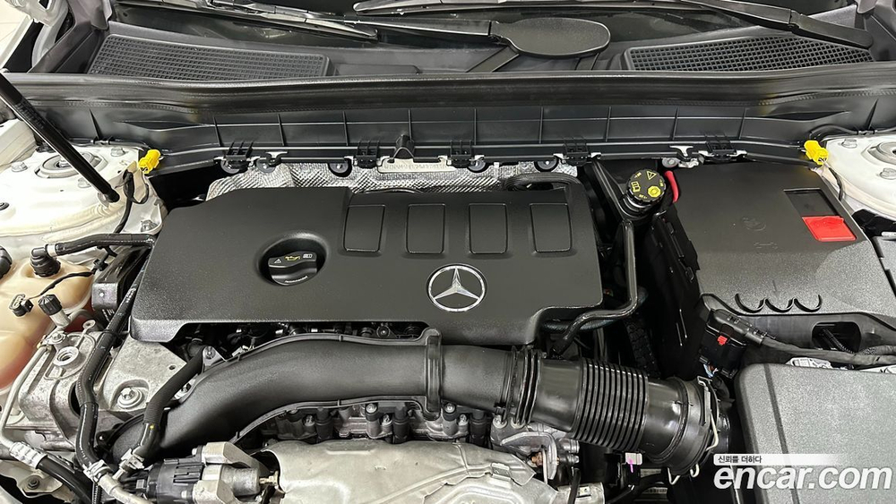 Mercedes-Benz GLB-Class X247 GLB250 4MATIC (02.2021)