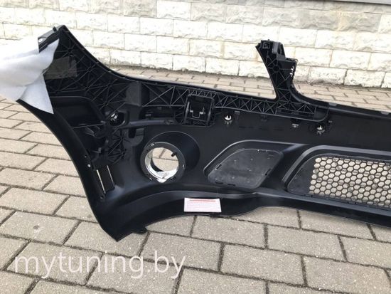Передний бампер AMG STYLE для Mercedes C W204
