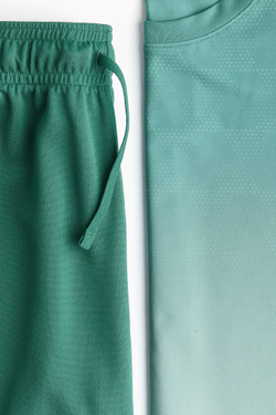 H&M Комплект из футболки и шорт из функциональной ткани DryMove, бирюзовый