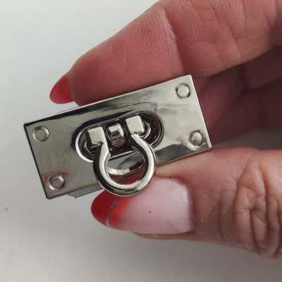 Замок вертушка на винтах Петелька Серебро