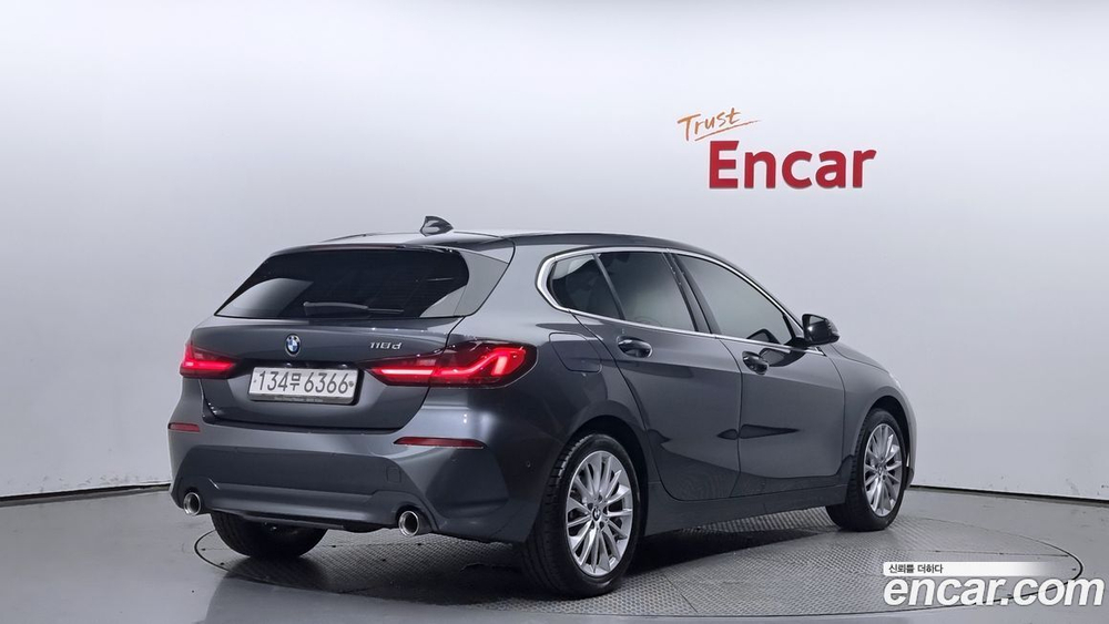BMW 1 Series (F40) 118d Joy (04.2021)