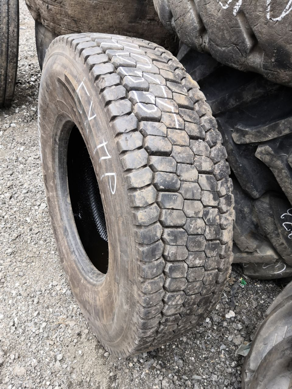 315/80R22.5 Kama NR201 шина б/у