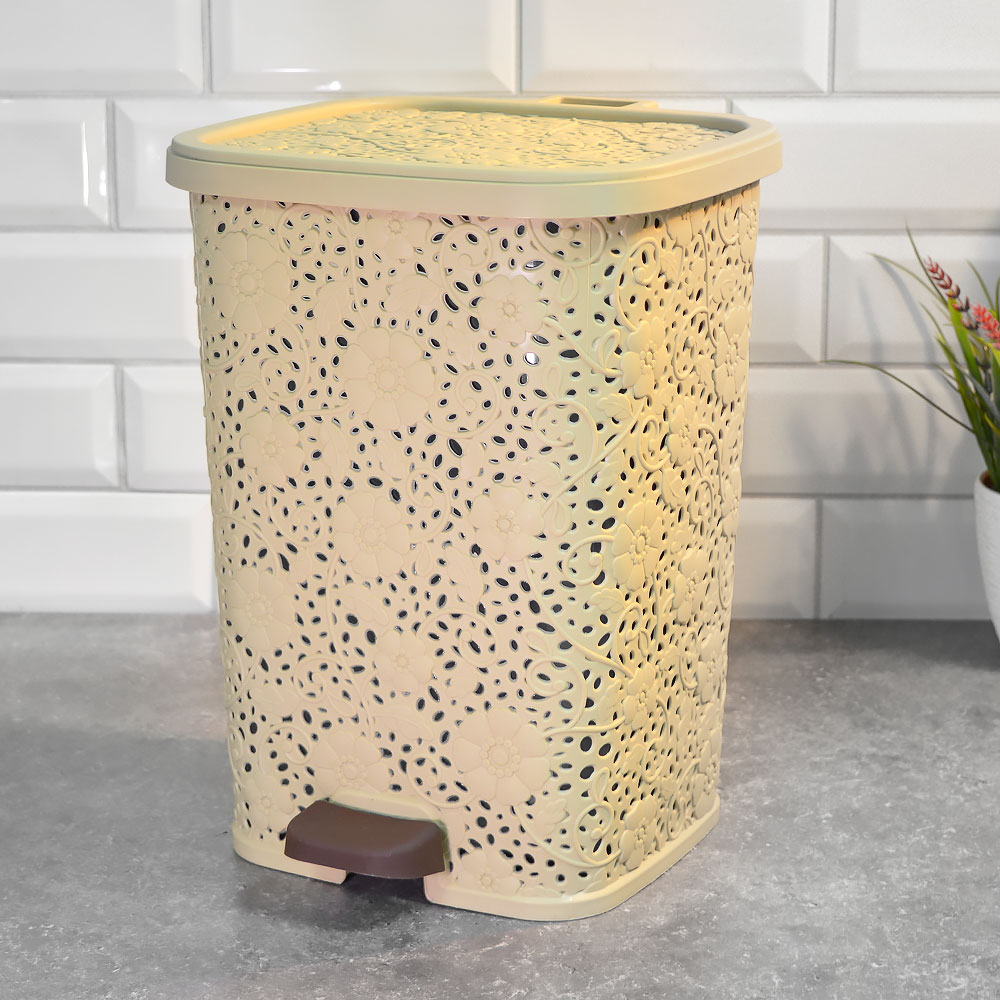 Ведро для мусора 12л с педалью "Ажурное", цвет бежевый