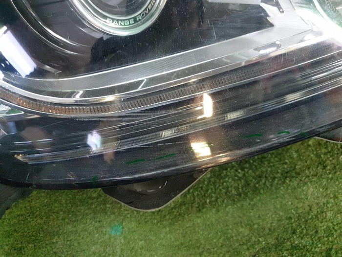 Битая Фара правая Range Rover Vogue 4 L405 (2012-2017) ксенон