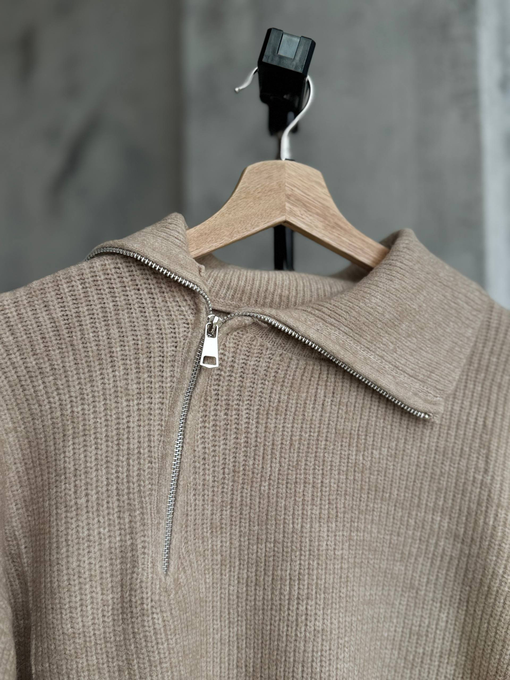 Свитер жен. 935 тм.беж.