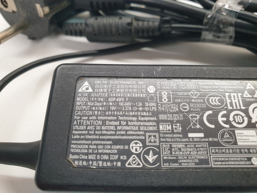 Блок питания Acer 19V 2,37A 3,0x1,1 45W