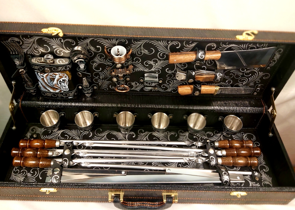 Набор подарочный для пикника «Гусарский» на 6 персон в кейсе