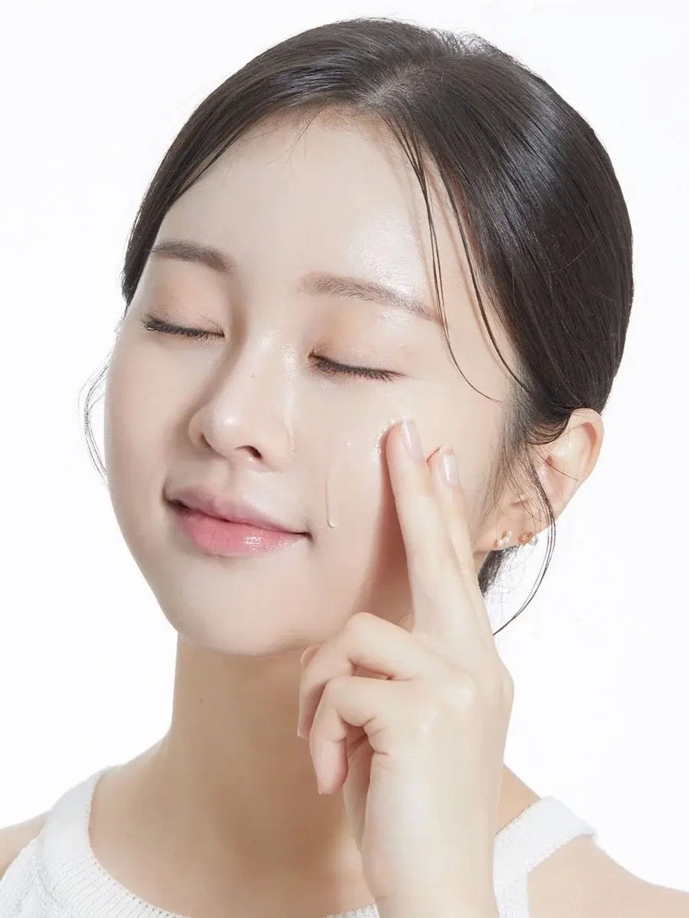 VT Cosmetics Осветляющая эссенция с 12% транексамовой кислоты против пигментации TX-Toning Essence 2000 Shot 30 мл