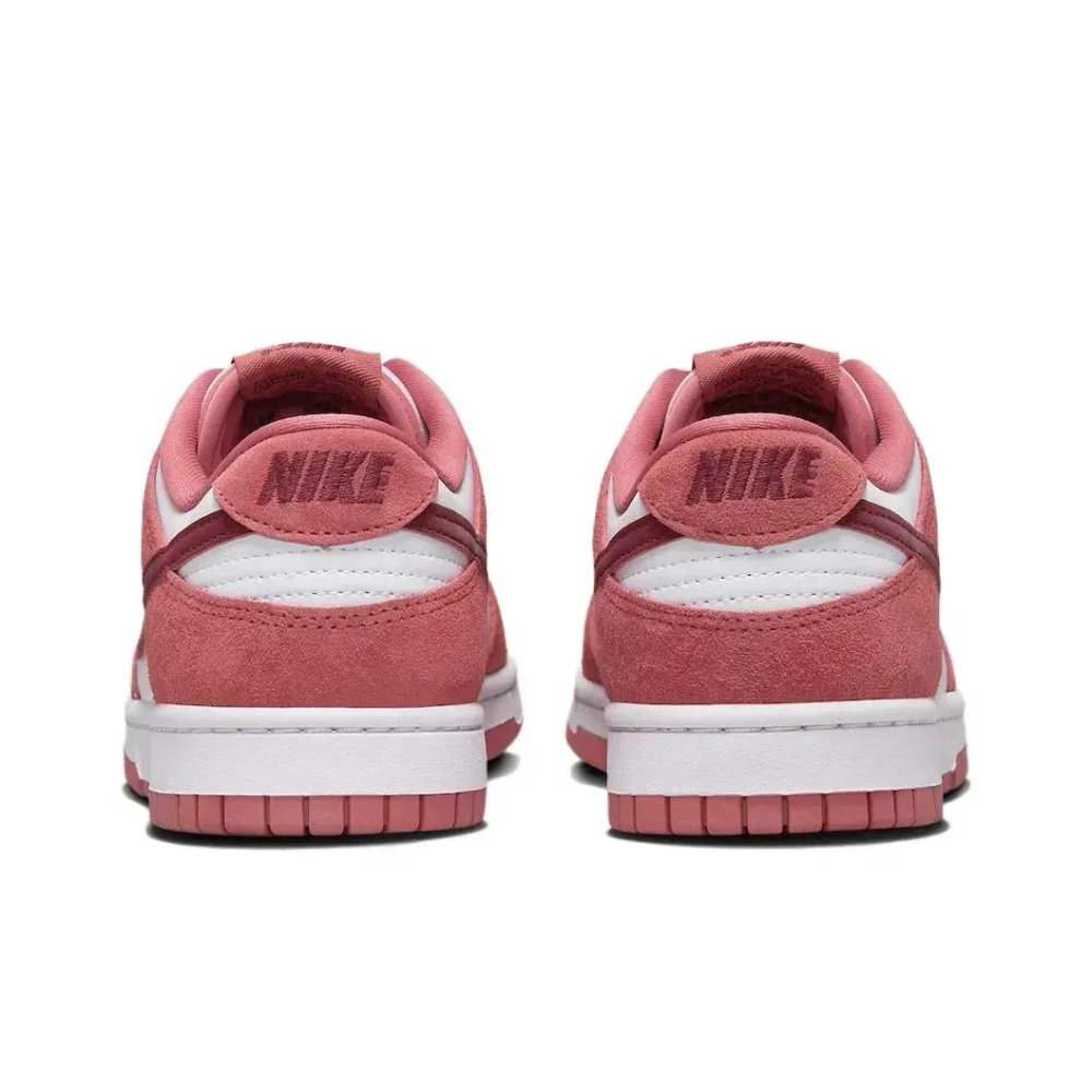 Nike Dunk Low WMNS "Valentine's Day"