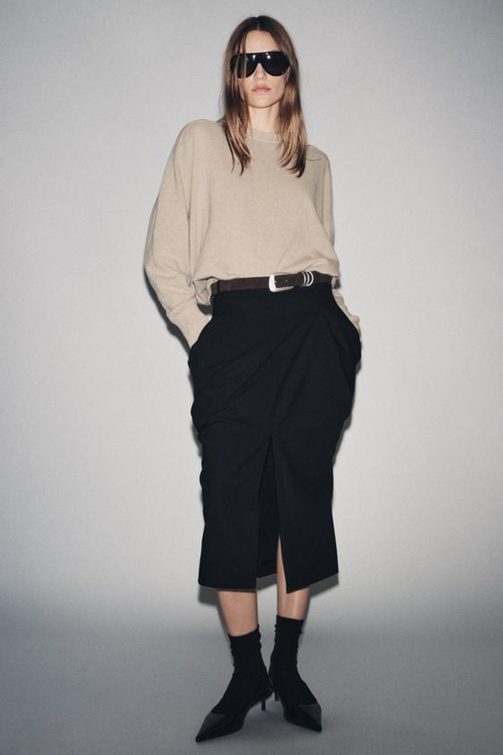 ZARA ЮБКА МИДИ С ДРАПИРОВАННЫМИ КАРМАНАМИ — ZW COLLECTION, ЧЕРНЫЙ