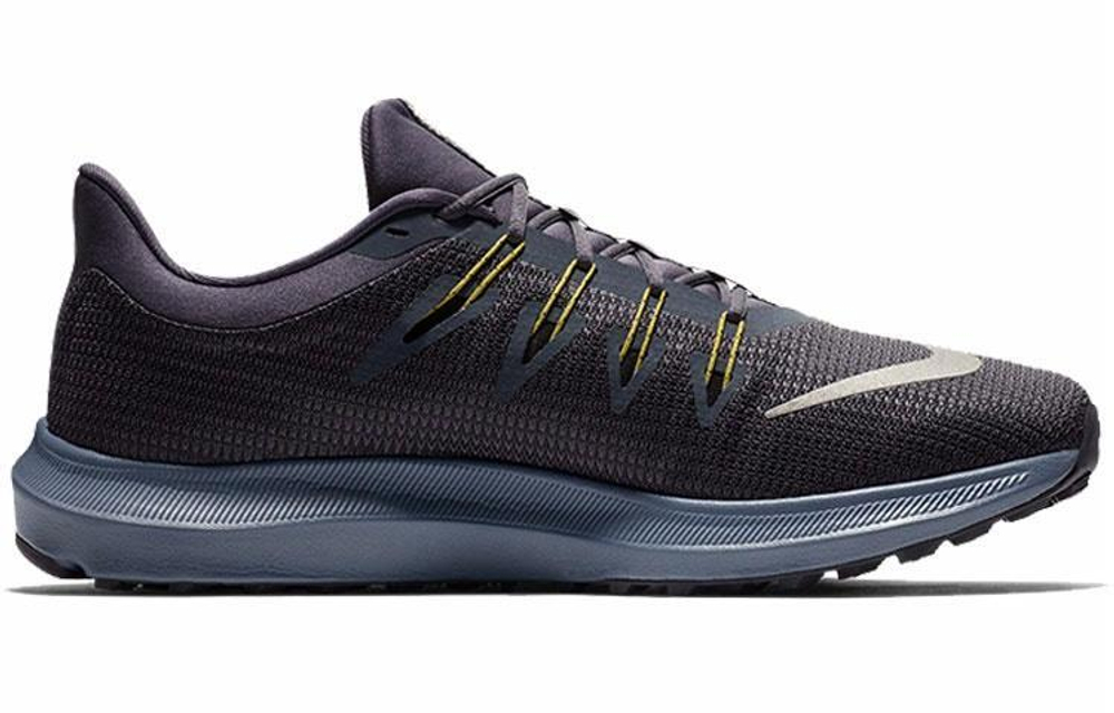 Кроссовки Nike Quest