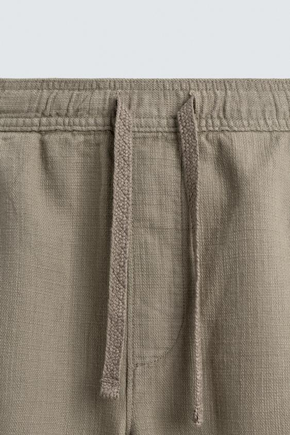 ZARA ШОРТЫ КЛАССИЧЕСКОГО КРОЯ ИЗ РЕЛЬЕФНОЙ ТКАНИ, СЕРО-КОРИЧНЕВЫЙ
