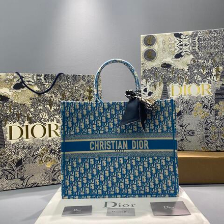 Christian Dior Book Tote 42 cm