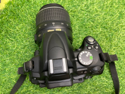 Nikon D5000 Kit 18-55mm 3.5-5.6G VR 11.000 кадров
