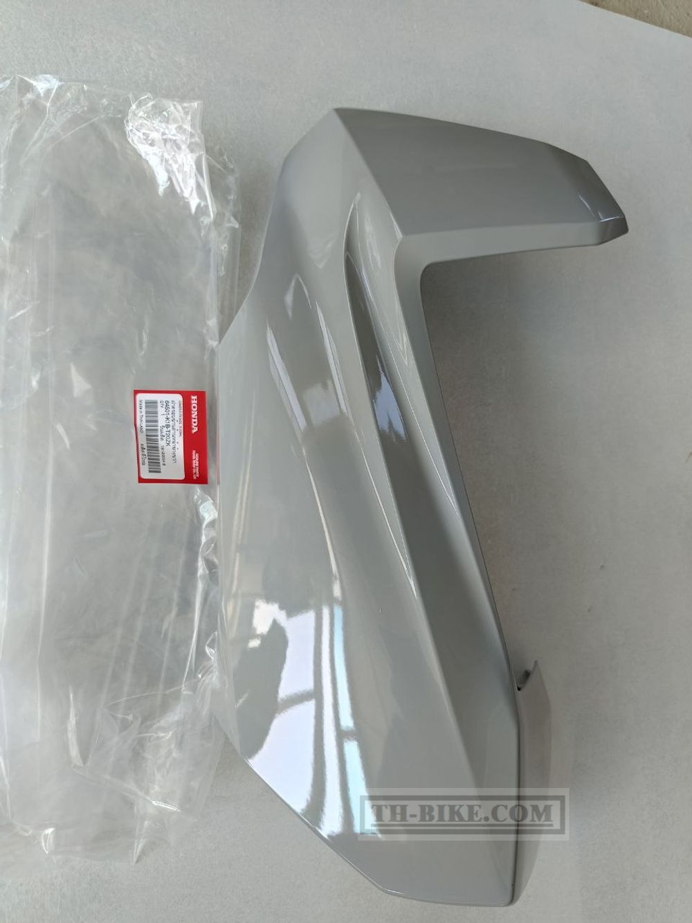 64501-K1B-T20ZK. COVER, R. FR. SIDE (WOL) *NHC53P*. HONDA