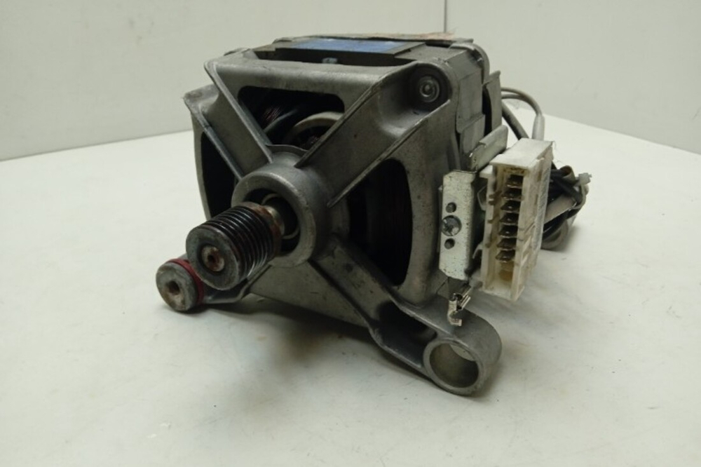 WF6452S4V кт151 Двигатель для стиральной машины Samsung WF6452S4V б/у