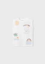 две футболки с шортами