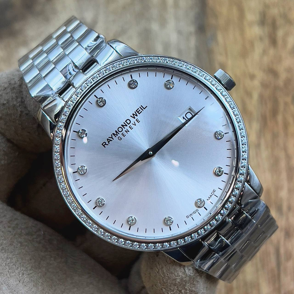 Часы Raymond Weil