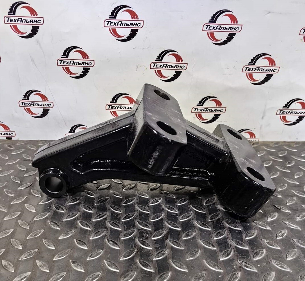 Петля крепления капота 16905159