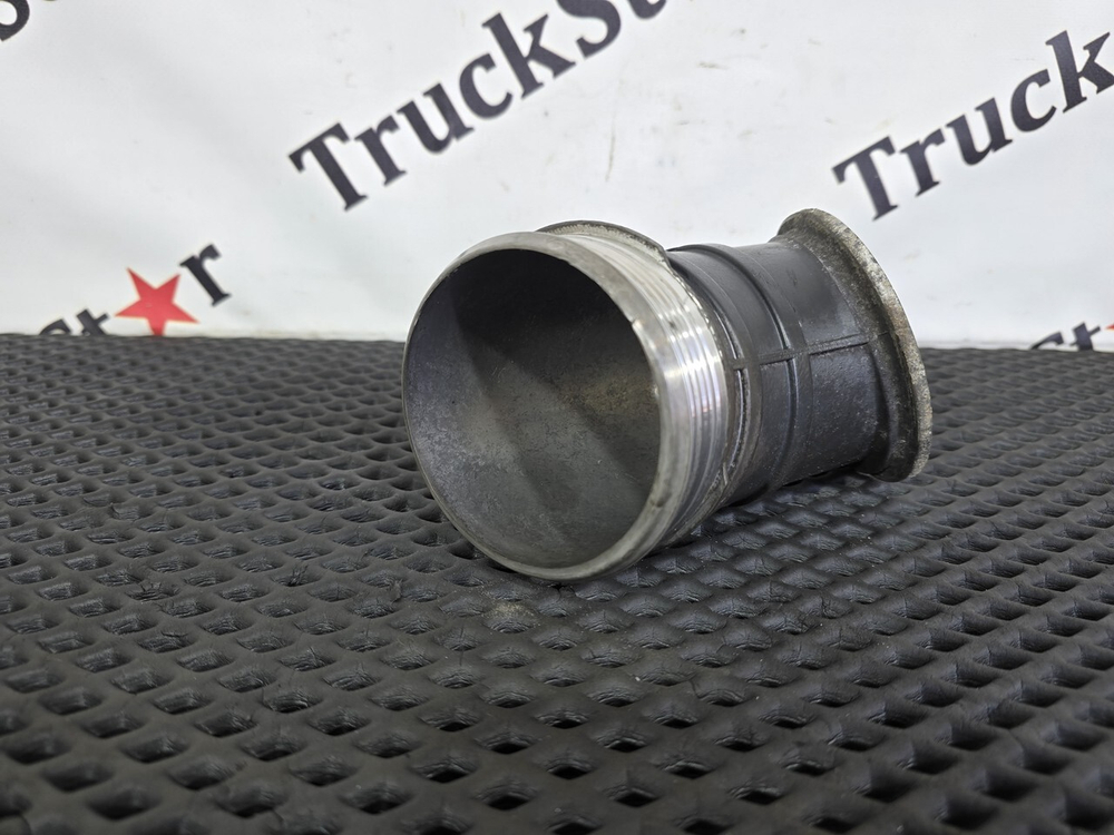 Патрубок дроссельной заслонки 2018г.