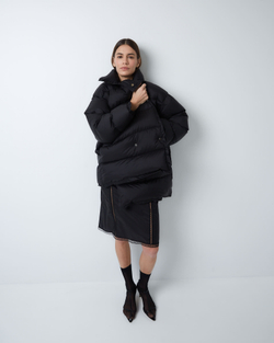 Пуховик двубортный укороченный из итальянского нейлона черный