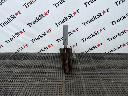 Кронштейн топливного бака