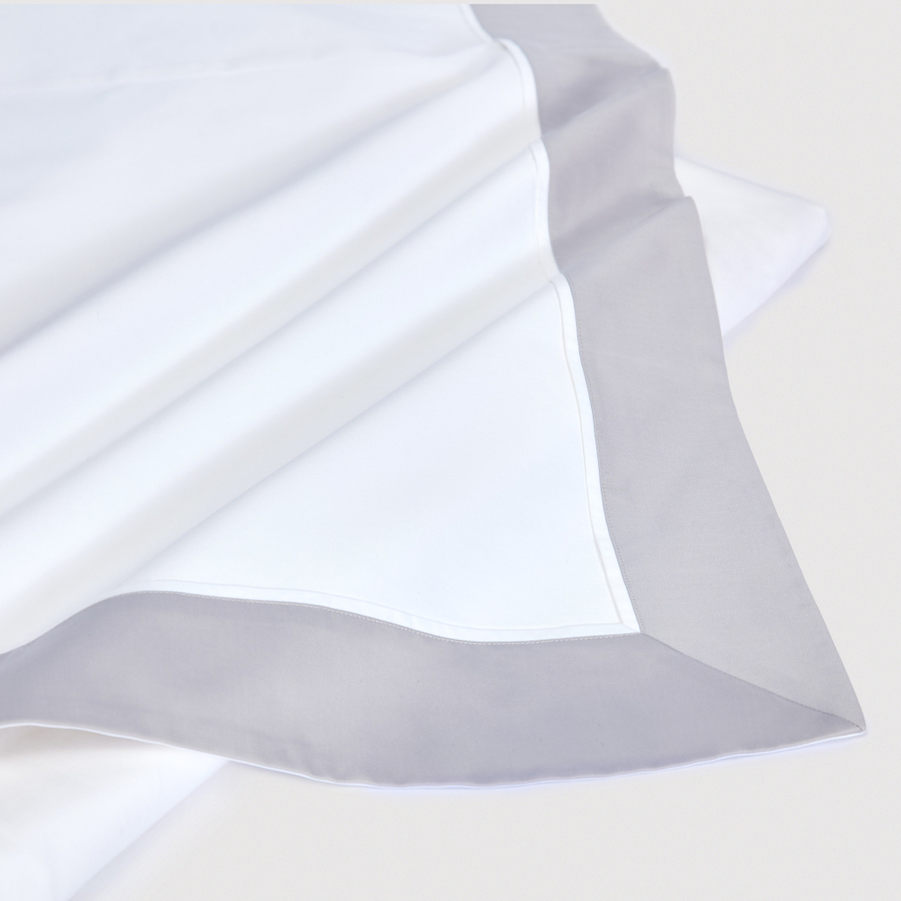 Постельное белье 2 спальное евро Сlaire&Caroll Frame белое с серым