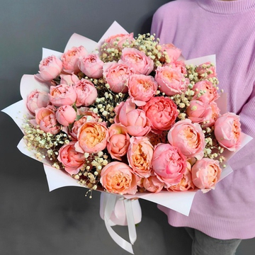 Букет из 9 пионовидных кустовых роз сорта "Julietta"