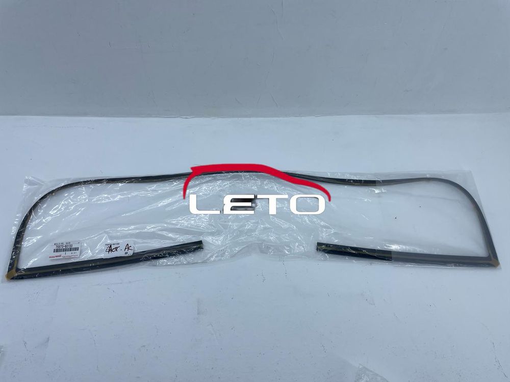 Молдинг заднего стекла нижний 75573-60130 7557360130