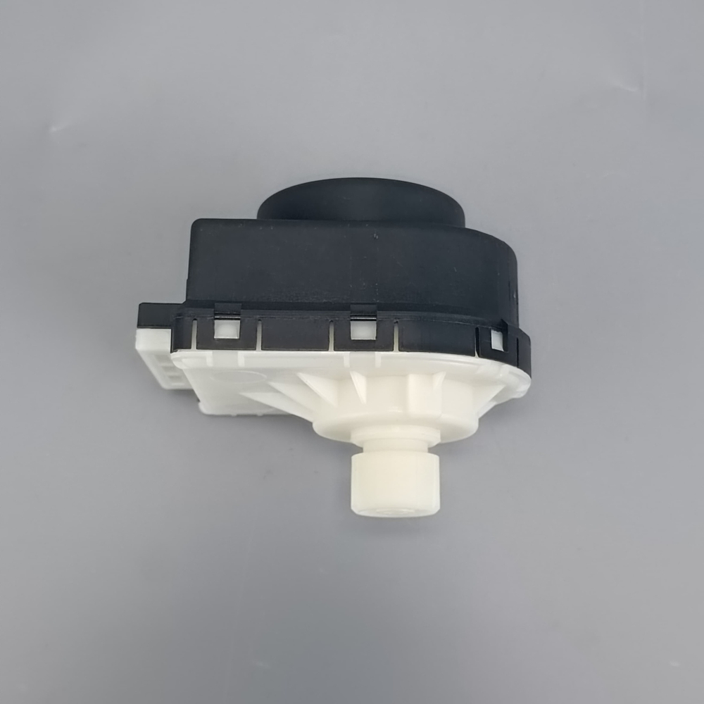 Сервопривод ELBI 220-240V черно-белый для котлов BAXI, ARISTON, PROTHERM арт. 61302483, 5694580