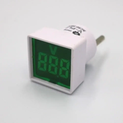 Цифровой вольтметр в розетку с зеленым циферблатом