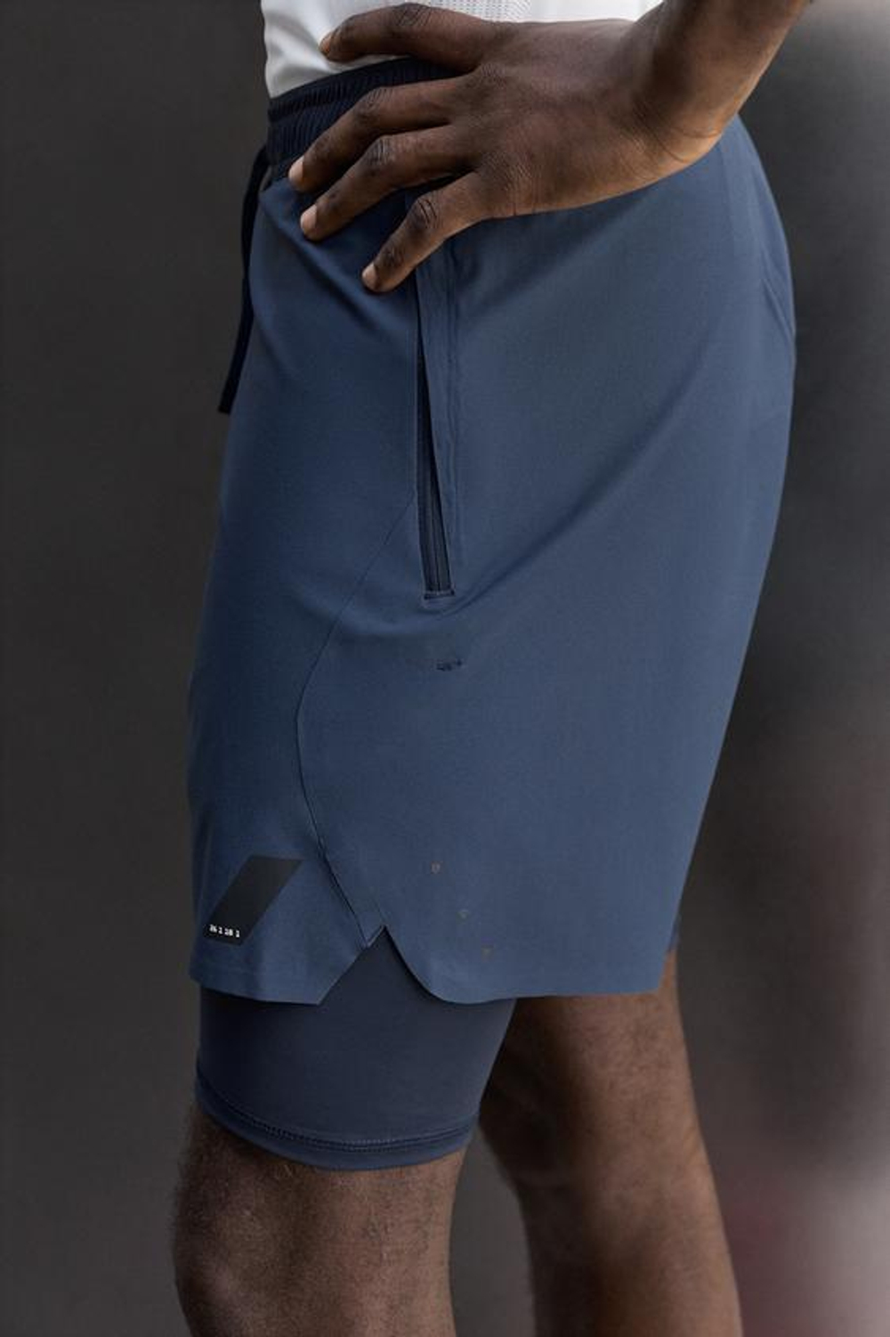 ZARA БАЗОВЫЕ СПОРТИВНЫЕ ШОРТЫ 2 В 1, МОРСКОЙ СИНИЙ