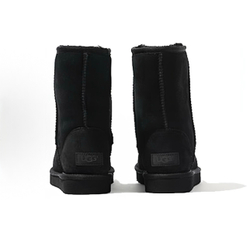 UGG Classic Short II