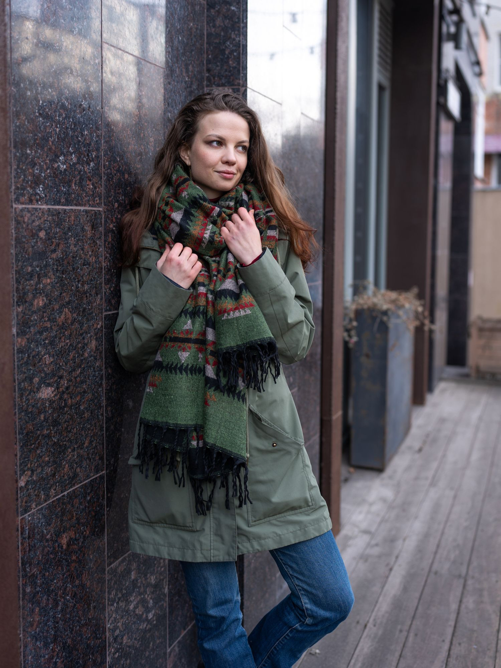 Шарф теплый с индейским орнаментом