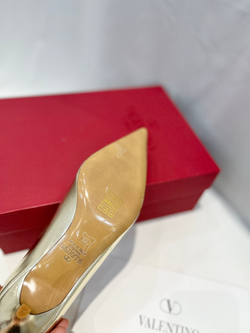 Valentino Vlogo Pump 4 cm