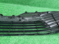 Решетка переднего бампера Toyota Camry xv70 17-21