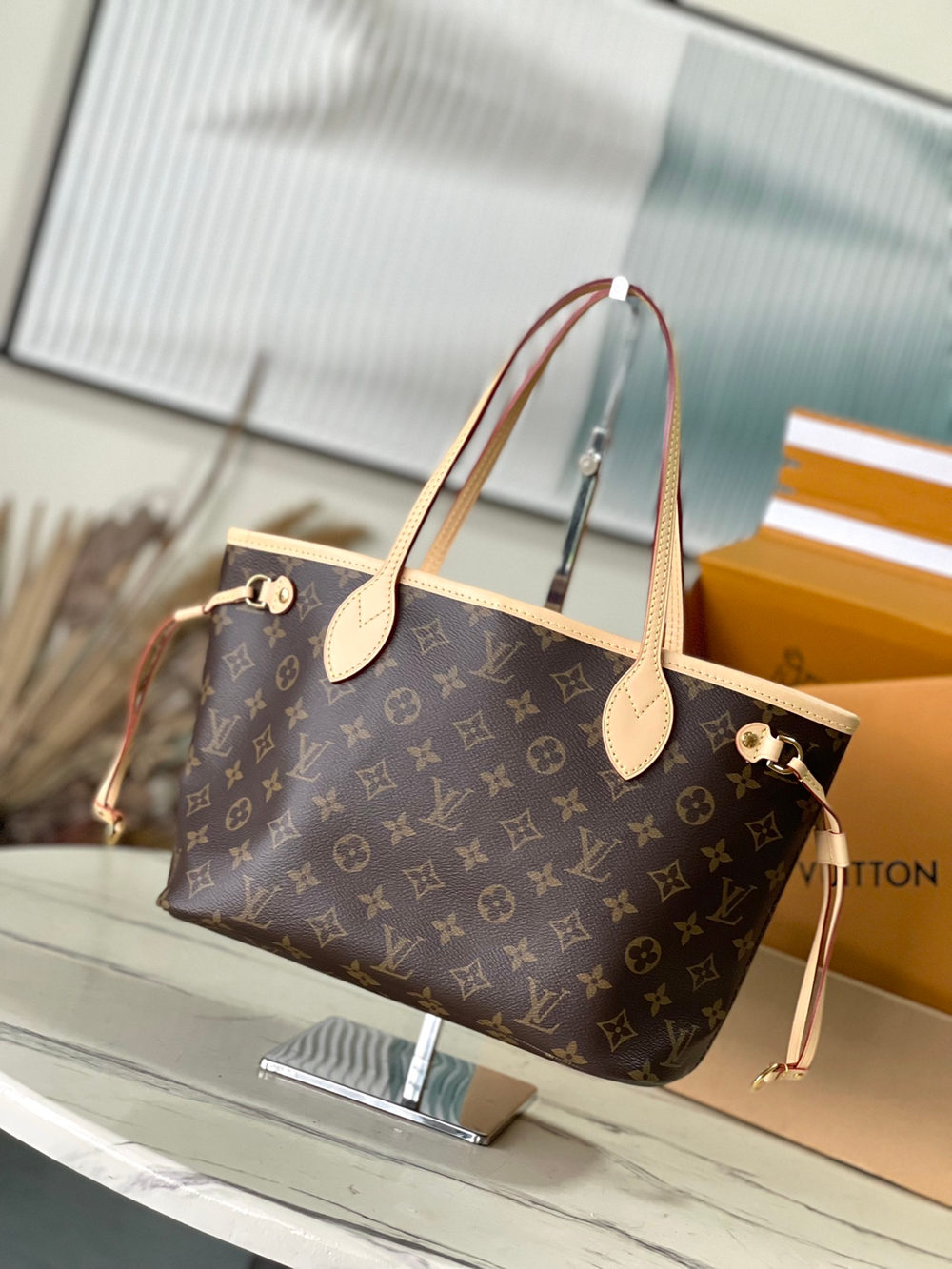 Louis Vuitton Neverfull PM