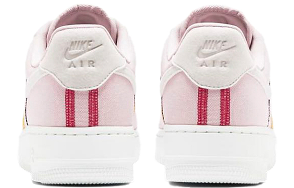 Кроссовки Nike Air Force 1 07 Lx (Женская размерная сетка)