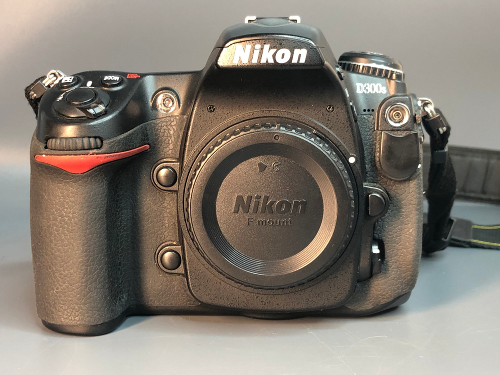 Nikon D300S, 34850 кадров пробега