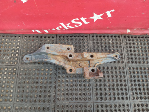 Кронштейн пневморессоры левый