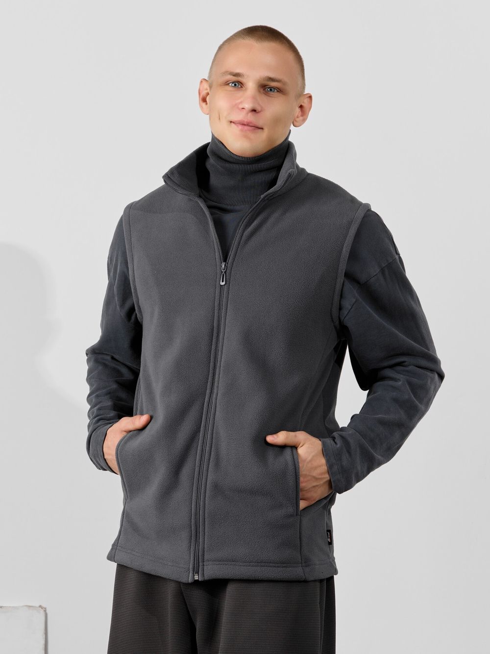 Жилет мужской Алтай-3 Виотекс ГРАФИТОВЫЙ