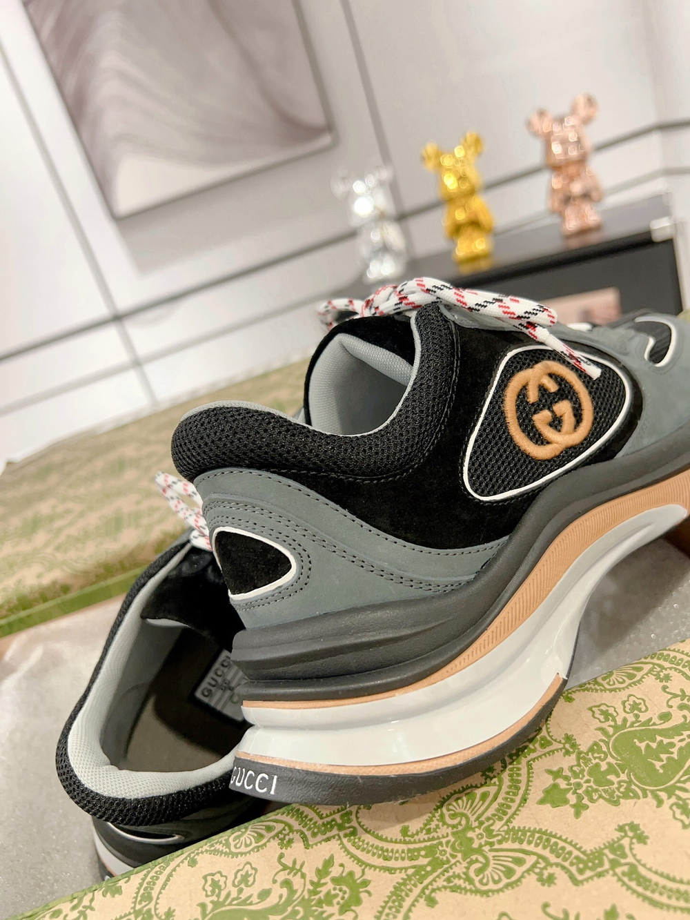 Gucci Run Sneaker (9 colors)