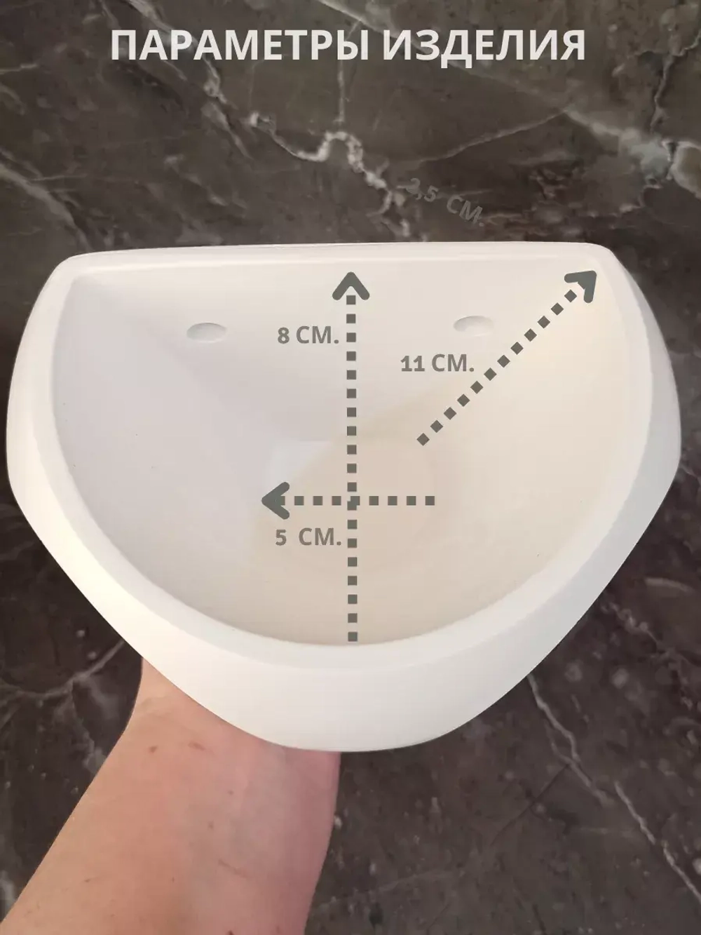 Настенное кашпо со мхом черное