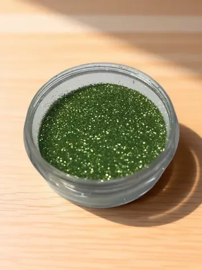 Блестки сухие мелкие 10 гр светло-зеленые